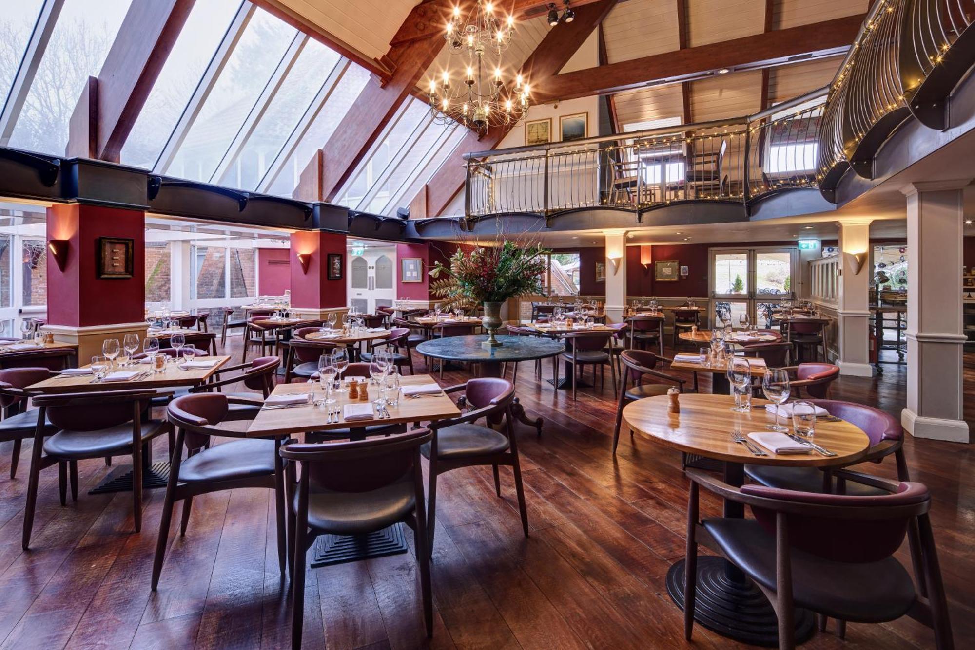 Donnington Valley Hotel, Golf & Spa Newbury  Exterior photo